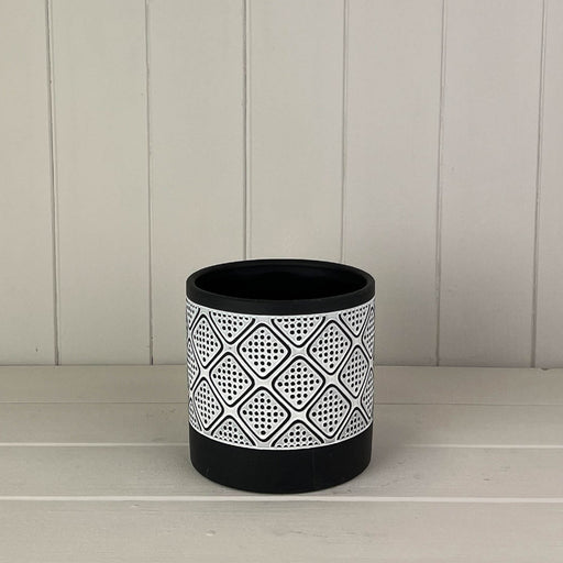 Round Black Diamond Pot