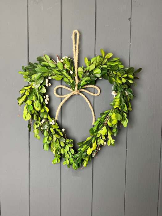 Natural Green Boxwood Leaf Heart Wreath with White Berries 28cm